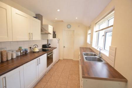 3 bedroom Terraced House to let in Middle Street, Rippingale, PE10