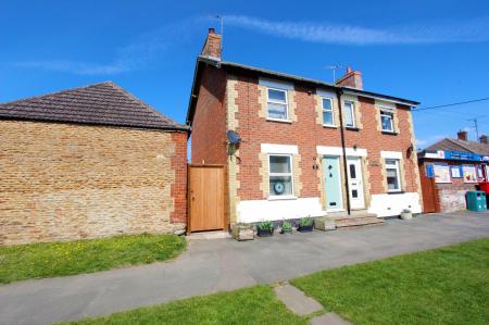 High Street, Morton, PE10