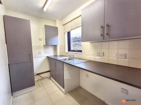 1 bedroom Studio flat for sale in Church Walk, Church View, PE10