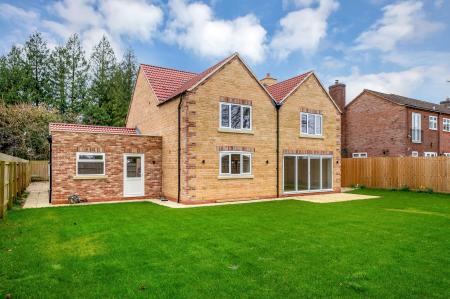 4 bedroom Detached house for sale in Main Road, Dowsby, PE10