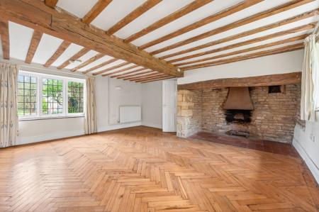 4 bedroom Semi-detached house for sale in High Street, Castle Bytham, NG33