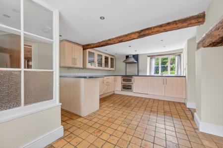 4 bedroom Semi-detached house for sale in High Street, Castle Bytham, NG33