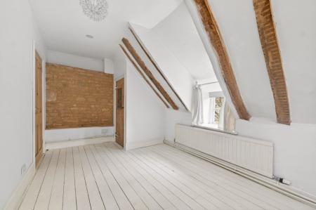 4 bedroom Semi-detached house for sale in High Street, Castle Bytham, NG33