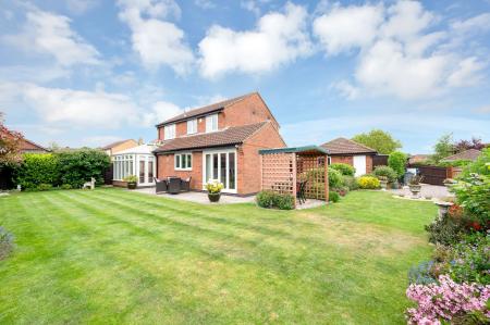 4 bedroom Detached house for sale in Station Road, Morton, PE10