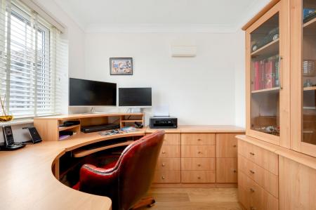 4 bedroom Detached house for sale in Station Road, Morton, PE10