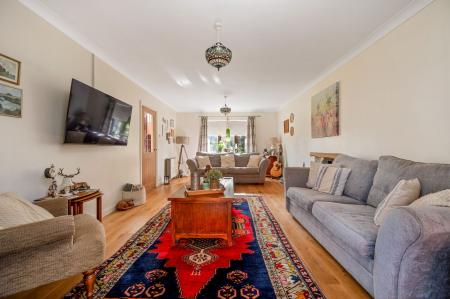 4 bedroom Detached house for sale in The Paddock, Morton, PE10