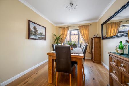 4 bedroom Detached house for sale in The Paddock, Morton, PE10