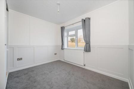 2 bedroom Park home for sale in Stamford Road, Lound, PE10