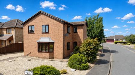 Lavender Way, Bourne, PE10