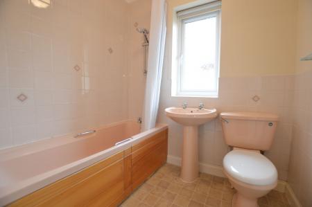 4 bedroom Detached house for sale in Lavender Way, Bourne, PE10