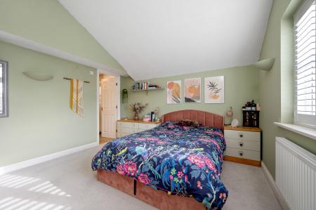 4 bedroom Detached house for sale in Viking Way, Thurlby, PE10