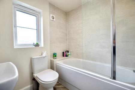 4 bedroom Detached house for sale in Dunn Crescent, Bourne, PE10