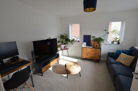 3 bedroom Semi-detached house for sale in Newton Abbot Way, Bourne, PE10