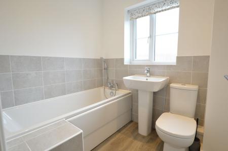 3 bedroom Detached house for sale in Plumpton Chase, Bourne, PE10