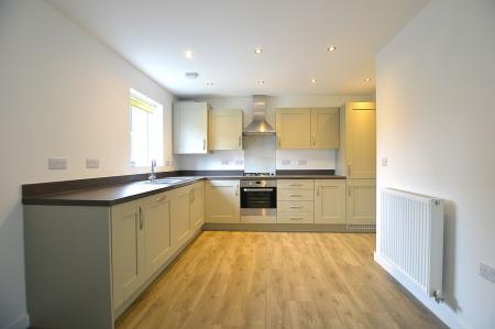 3 bedroom Detached house for sale in Plumpton Chase, Bourne, PE10