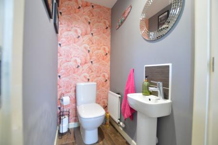 3 bedroom Semi-detached house for sale in Windsor Court, Bourne, PE10