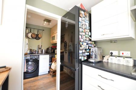 3 bedroom Semi-detached house for sale in Windsor Court, Bourne, PE10