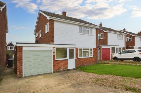 3 bedroom Detached house for sale in Broadway Close, Bourne, PE10