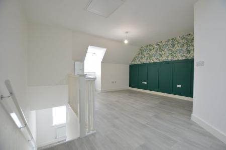 3 bedroom End of terrace house for sale in Sandown Drive, Bourne, PE10