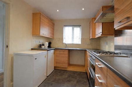 3 bedroom End of terrace house for sale in Sandown Drive, Bourne, PE10