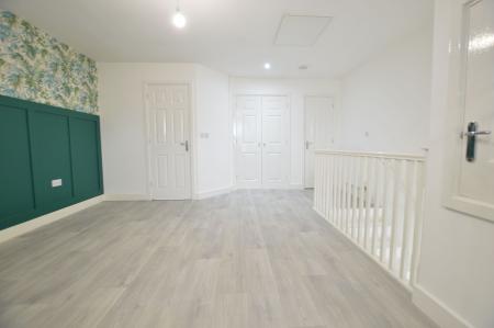 3 bedroom End of terrace house for sale in Sandown Drive, Bourne, PE10