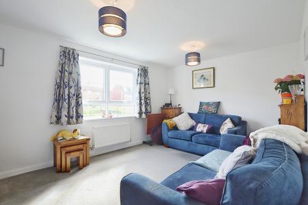 3 bedroom Semi-detached house for sale in Southwell Way, Bourne, PE10