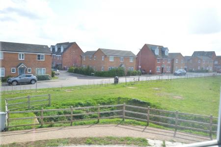 3 bedroom Semi-detached house for sale in Southwell Way, Bourne, PE10