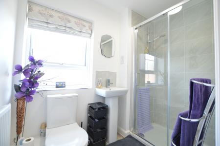 3 bedroom Semi-detached house for sale in Southwell Way, Bourne, PE10