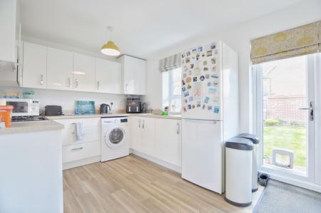 3 bedroom Semi-detached house for sale in Southwell Way, Bourne, PE10