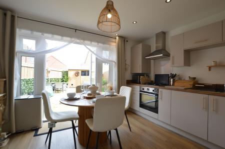 2 bedroom Semi-detached house for sale in Massingham Place, Bourne, PE10