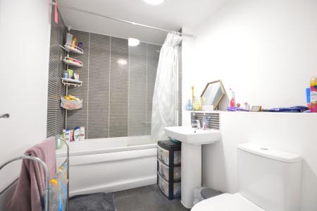 3 bedroom Semi-detached house for sale in Great Leighs, Bourne, PE10