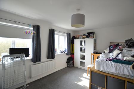 3 bedroom Semi-detached house for sale in Great Leighs, Bourne, PE10