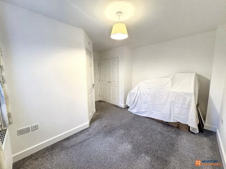2 bedroom Flat for sale in Sandown Drive, Bourne, PE10