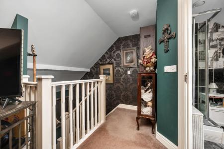 2 bedroom Semi-detached house for sale in Stroud Close, Bourne, PE10