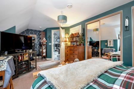 2 bedroom Semi-detached house for sale in Stroud Close, Bourne, PE10