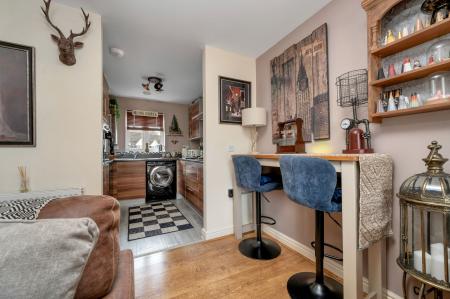 2 bedroom Semi-detached house for sale in Stroud Close, Bourne, PE10