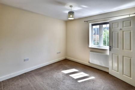 1 bedroom Semi-detached house for sale in Ascot Close, Bourne, PE10