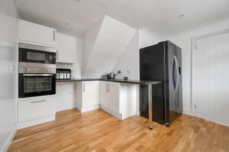 3 bedroom Terraced House for sale in Edinburgh Crescent, Bourne, PE10