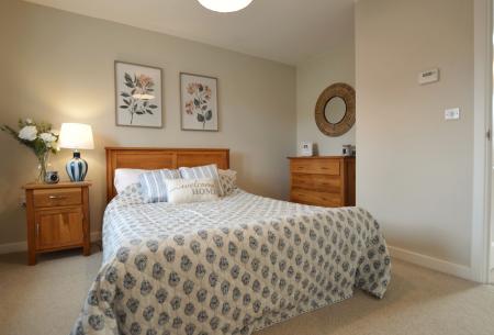 2 bedroom Semi-detached house for sale in Ripon Close, Bourne, PE10