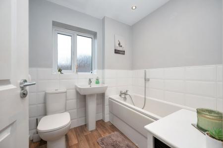 2 bedroom Semi-detached house for sale in York Road, Bourne, PE10