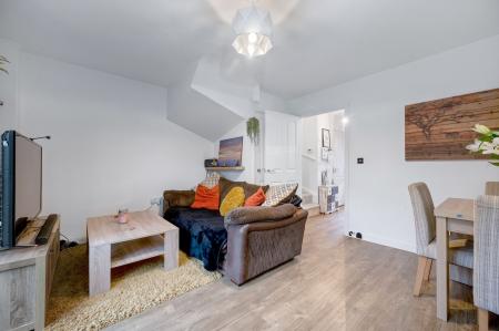 2 bedroom Semi-detached house for sale in York Road, Bourne, PE10