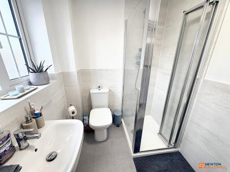 3 bedroom Semi-detached house for sale in Spa Chase, Bourne, PE10