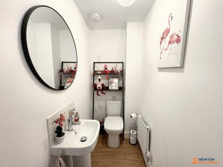 3 bedroom Semi-detached house for sale in Spa Chase, Bourne, PE10