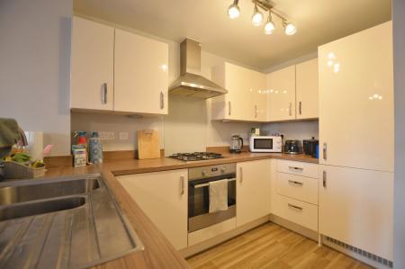 4 bedroom Semi-detached house for sale in Musselburgh Way, Bourne, PE10