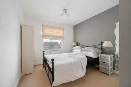 3 bedroom Terraced House for sale in Rosemary Gardens, Bourne, PE10