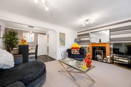 3 bedroom Terraced House for sale in Rosemary Gardens, Bourne, PE10