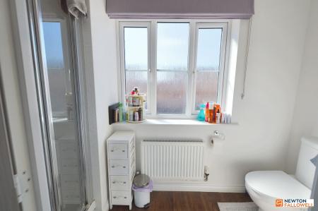 4 bedroom Detached house for sale in Newbury Crescent, Bourne, PE10