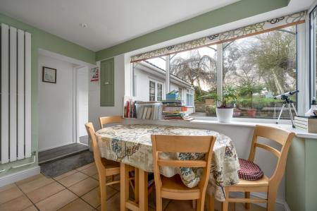 4 bedroom Detached house for sale in West Road, Pointon, NG34