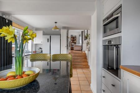 4 bedroom Detached house for sale in West Road, Pointon, NG34