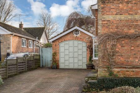 4 bedroom Detached house for sale in West Road, Pointon, NG34